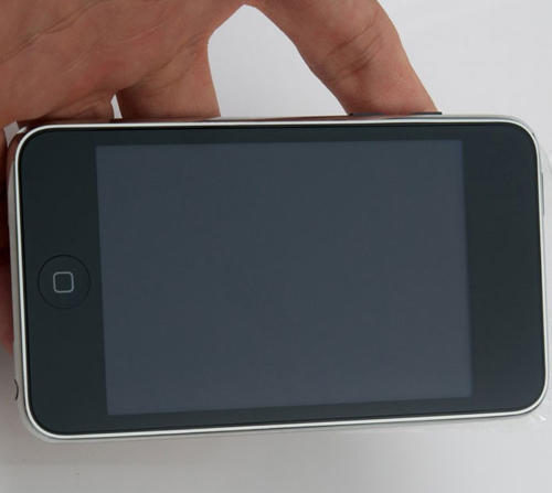 Новый iPod touch получит 2-мегапиксельную камеру Ipod_touch_new_2
