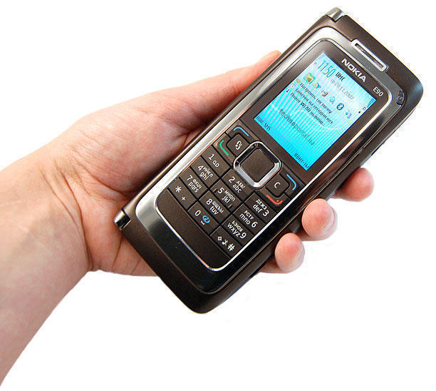 Обзор смартфона Nokia E90 Communicator (Нокиа Е90 Коммуникатор)
