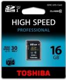 Toshiba 16 GB SDHC Class 10 UHS-I SD-T016UHS1 -  1
